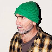 Cantona Sings Eric Le Club