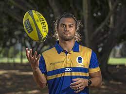 Karmichael hunt at a training session in london last month on the wallabies' northern tour. Hunt Set To Take Folau S Wallabies Fullback Jersey For Spring Tour Sunshine Coast Daily