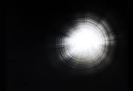 Resultado de imagem para LUZ NO FIM DO TÚNEL
