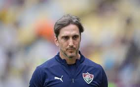 Torcida do Fluminense manda recado a Zubeldía após empate com o Bahia