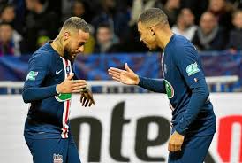 Coupe de france de football : Football Coupe De France Mbappe S Offre Un Triple Et Envoie Paris En Finale Football Le Telegramme