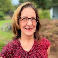 Theresa Derby's Instagram, Twitter & Facebook