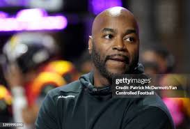 6,831 Ray Austin Photos & High Res Pictures