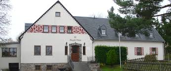 Das haus lichtenstein, häufig nur lichtenstein oder auch kleiner römer genannt, war ein historisches gebäude in der altstadt von frankfurt am main mit einer interessanten baugeschichte aus gotik und barock. Angebote Fur Hauser Immobilienverkauf Swg Lichtenstein