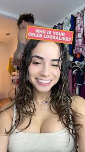 Daisy Blooms of Content