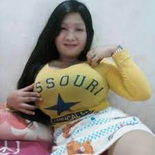 The latest tweets from @bokong69 Selly Aprilian On Twitter Kliatan Gde Ny Toket Sma Pantat Ny Hee Http T Co Lvywd1z043