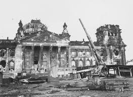 Das ende des zweiten weltkriegs. Berlin Am Ende Des 2 Weltkriegs Und Heute Fotos Im Schieberegler Der Geschichte Stern De