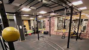 Flera länder runt om i europa har sedan em skärpt restriktionerna i samhället. Gym Jonkoping City Nordic Wellness