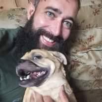 When you watch bench videos, do you like to see more flat back, closer  gripped with huge range of movement or arch and wide gripped with half the  range? I had a