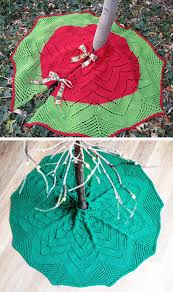 Not only are the tree skirt beautiful assets in your home, they are also protecting your floor from scratch marks, etc. Holiday Decor Knitting Patterns In The Loop Knitting