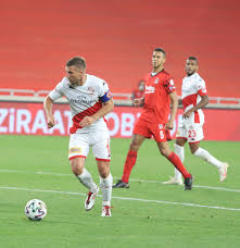 Antalyaspor'un yıldız futbolcusu lukas podolski, antalyaspor'a tatile değil, başarı kazandırmak tav antalyaspor 2 fenerbahçe 2 maç sonu lukas podolski açıklamaları sezon sonu kim şampiyon. Lukas Podolski Com On Twitter A Long Season Is Over We Fought Until The End Unfortunately We Didn T Finish The Season As Planned But That Is Also Part Of The Sport Thanks To All