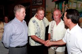 Retired pitcher Steve Carlton helps The Legends charity golf tournament  sell out