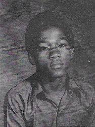 Maria Pooler's Instagram, Twitter & Facebook