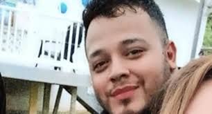 Él es Kilmar Ábrego, el inmigrante hispano enviado por error a la  megacárcel de El Salvador El gobierno de EEUU tiene hasta el martes para  que el padre de tres hijos regrese