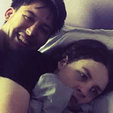 Stream Wurthless music