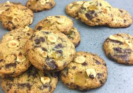 Les Cookies Chocolat Noisette Et Citron Pastry Freak Recette Cookies Recette Recette Cookies Chocolat Alimentation
