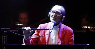 Si sa solo che lo stesso fosse malato da tempo, e che al momento del suo decesso si trovava nella. Xs9nmyfpcsdr M