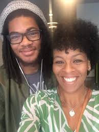 Ariel Robbins posted a story update