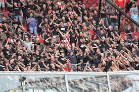 Dit is waarom PSV maar half uitvak vult tegen Ajax