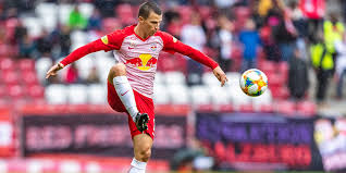 Player profile stefan lainer from team moenchengladbach. Gladbach Neuzugang Stefan Lainer Im Comunio Check Der Neue Rechtsverteidiger