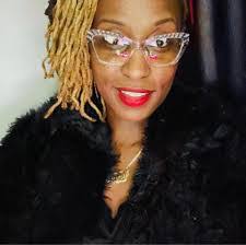 Sally Bone's Instagram, Twitter & Facebook