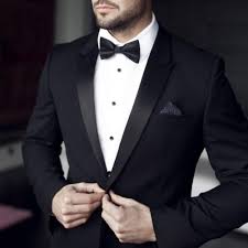 Un choix unique de costume smoking mariage disponible dans notre magasin. Le Smoking Sur Mesure Pour Ceremonie Et Mariage