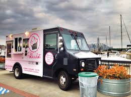 So the cost of catering 100 people will range from approximately $1,000 to $3,500. The Ultimate Food Truck List New Jersey Bride