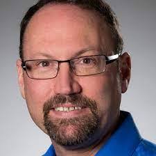 Stacy Kintz's Instagram, Twitter & Facebook