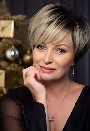 What do you think of this lady hairstyle?