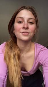 Isabelle Grace Throwing It