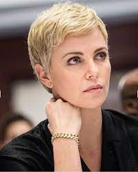 29 Pixie Haircuts For Fine Thin Hair Over 50 Hairstyles Ideas Womens Haircuts Short Pixie Haircuts Pixie Haircut
