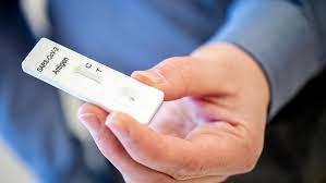 Unsere ärzte beraten sie umfänglich zu testmöglichkeiten und besprechen mit. Corona Tests Bestimmte Apotheken Konnen Seit Heute Antigentests Durchfuhren Nurnberg Nordbayern De