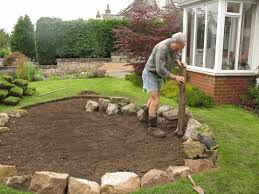 Gartengestaltung Mit Steinen Praktische Tipps Und 23 Tolle Ideen Gartenideen Grasern Kies Gartenweg Ge Garden Design Traditional Garden Outdoor Fire Pit