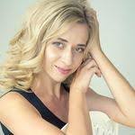 Serena Frye's Instagram, Twitter & Facebook