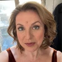 Amanda Baty's Instagram, Twitter & Facebook