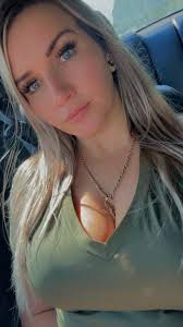 Experienced server seeking job in Palm Beach