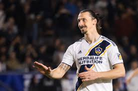 Keine produkte in dieser kategorie vorhanden. Zlatan Ibrahimovic Uberrascht Gerettete Kinder Aus Thailand Hohlen Drama