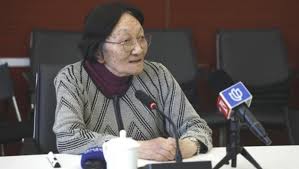 它既可以是蛋白质疫苗，也可以是多糖疫苗。 蛋白质疫苗包括类毒素(灭活细菌毒素)和亚单位疫苗。 大多数多糖疫苗由来自细菌纯化的细胞壁多聚糖组成;结合疫苗是将多糖用化学方法与蛋白质连接而得到的疫苗，从而成为更有效的疫苗 1 。 é™¢å£«å¤©å›¢ ä¸º è‹—è‹—è‹— ä»£è¨€