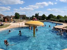 Piscine A Couleuvre Horaires Tarifs Avis Telephone Piscine Piscine Municipale Pataugeoire