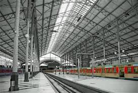 Trains of the lisbon metro. Descubriendo Lisboa La Estacion De Rossio