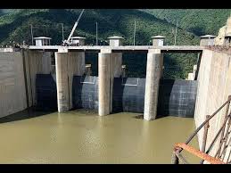 Incluye la construcción de una presa de 225 metros de altura y un embalse de 79 kilómetros de largo con capacidad para 20 millones de metros cúbicos de agua. Que Pasara Luego Del Cierre Del Corazon De La Hidroelectrica De Ituango Youtube