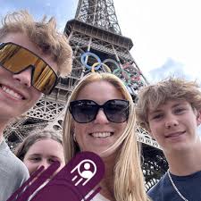 Identify manager at Pusser's Marina Cay