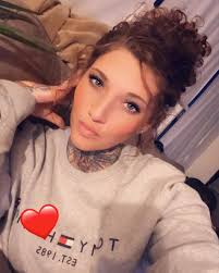 Briann Wolfe (@blazinitaliannnn) • Instagram photos and videos