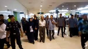 Maju nusa sdn bhd is a malaysian company specialized in the provision of ip telecommunications solutions. Malaysiakini Dr M Makes Surprise Visit To Tbs In Conjunction With Cny