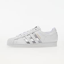 Nicknamed the clamtoe, shelltoe, shell shoes, shell tops, and sea shells. Herren Sneaker Und Schuhe Adidas Superstar Ftw White Supplier Color Core Black