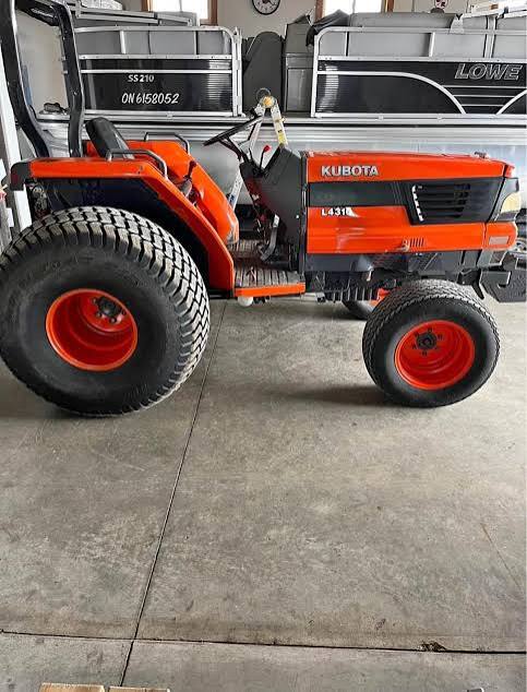 Kubota L4310 Tractor