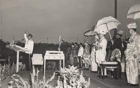 Oleh itu, hari ini saya ingin berkongsi gambar, video dan serba sedikit mengenai sejarah kemerdekaan persekutuan tanah melayu pada tahun 1957. 16 September Detik Bersejarah Yang Melahirkan Malaysia Utusan Borneo Online