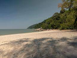 Among the features of the national park are mud flats, a meromictic lake and a turtle nesting beach. Penang Nationalpark Das Kleinste Dschungelabenteuer Der Welt Vakuya