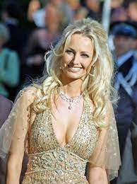 Elle se remarie le 14 juin 2014 à monaco avec aram ohanian, un homme d'affaires d'origine arménienne. Adriana Karembeu Wikipedia