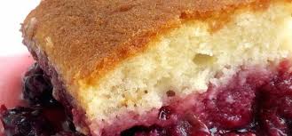 Recette Gateau Jeannette Renverse Petits Fruits Et Rhubarbe Recipe Delicious Desserts Dessert Recipes Fruit Pudding Recipes